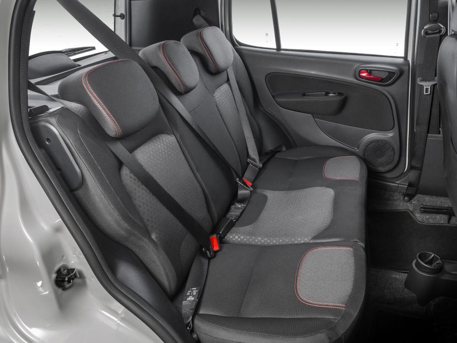  Fiat Uno Sporting 2014 года  (фото 24 из 30)